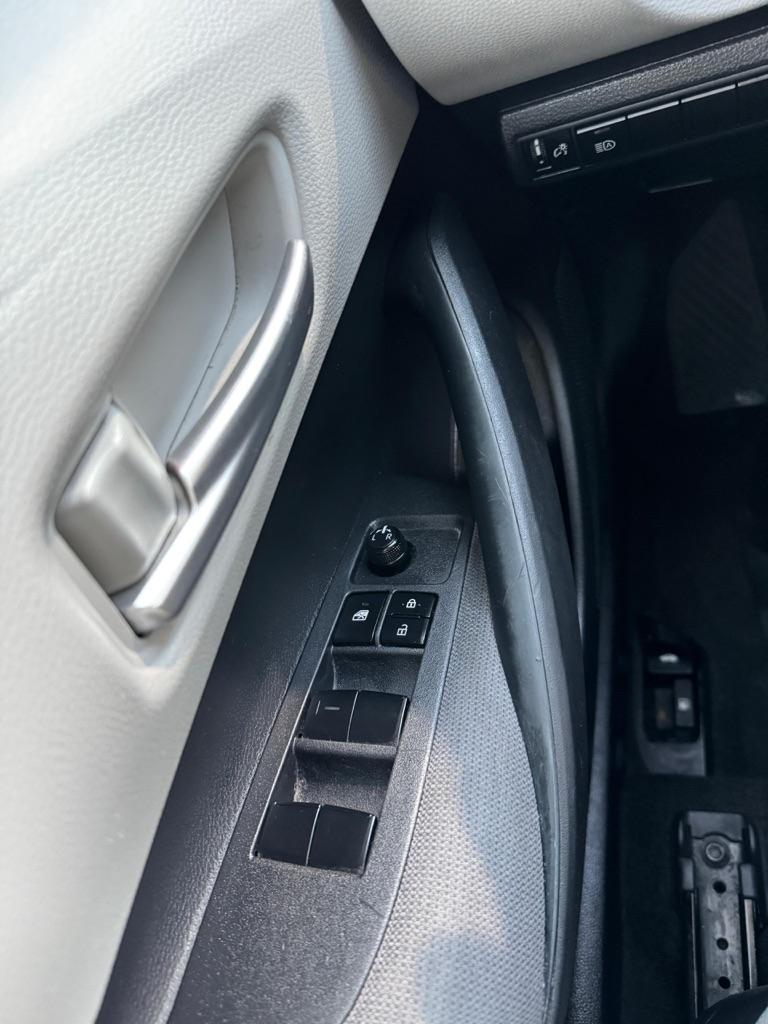 Toyota Corolla LE 2020