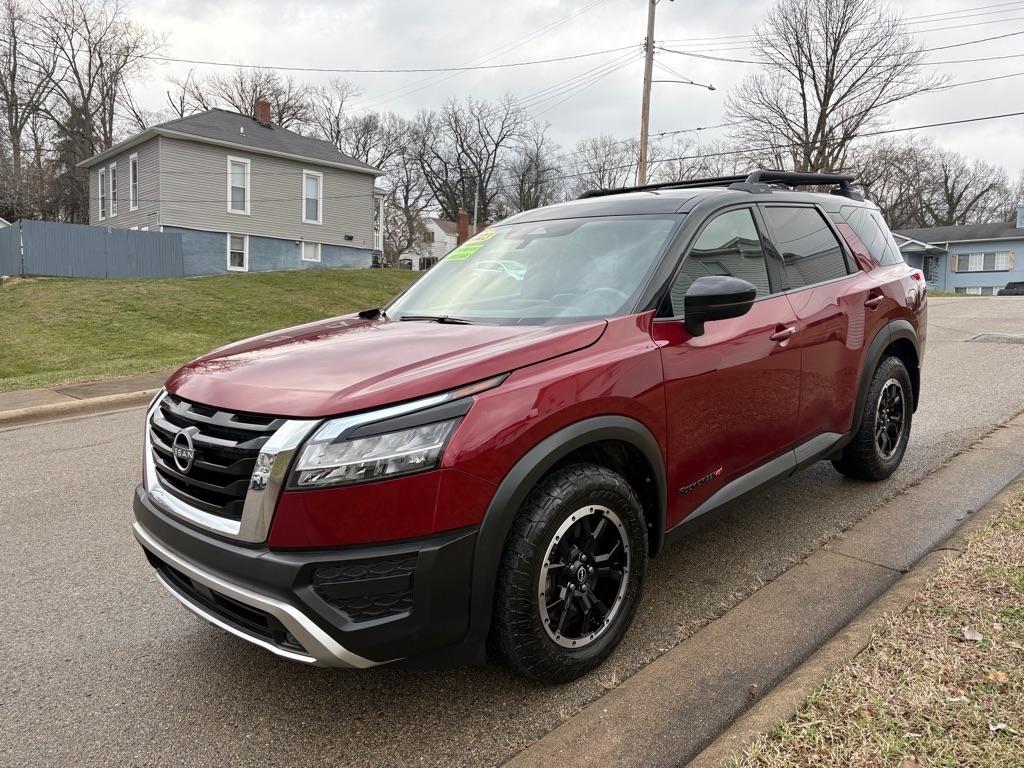 Nissan Pathfinder SV 4WD 2023