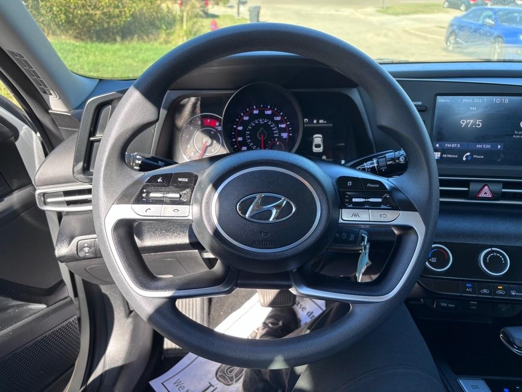 Hyundai Elantra SE 2021