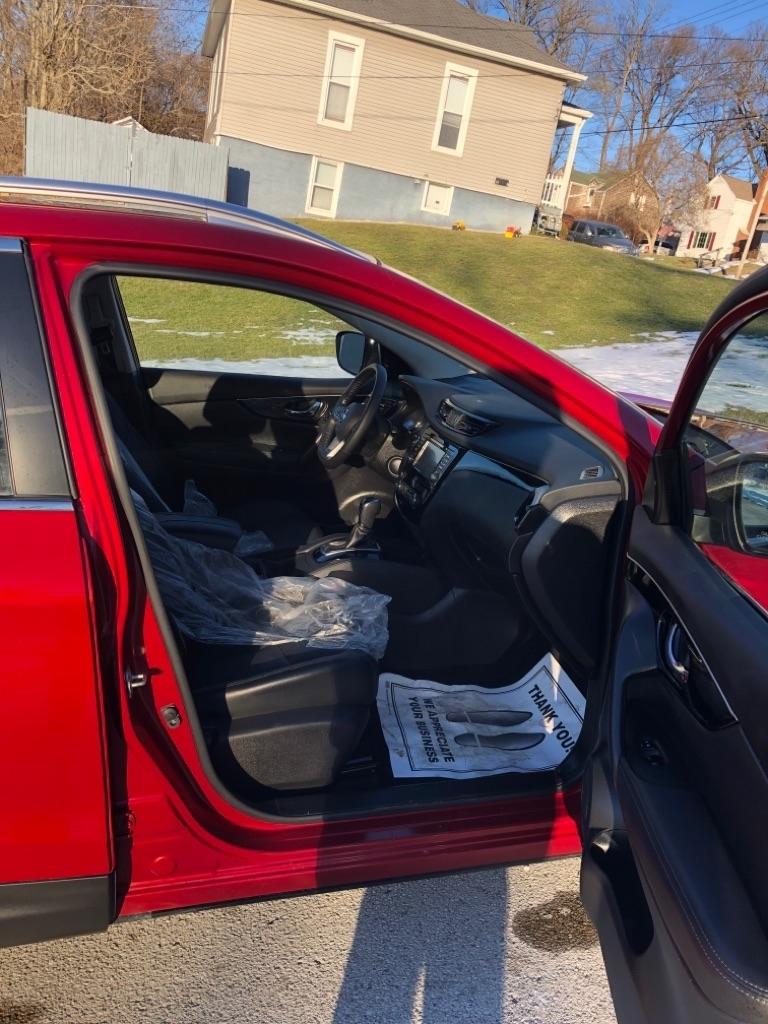 Nissan Rogue Sport S 2018