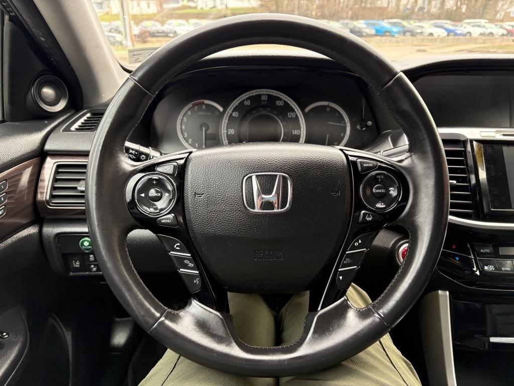 Honda Accord EX-L Sedan V6 CVT w/ Honda Sensing 6-Spd AT 2017