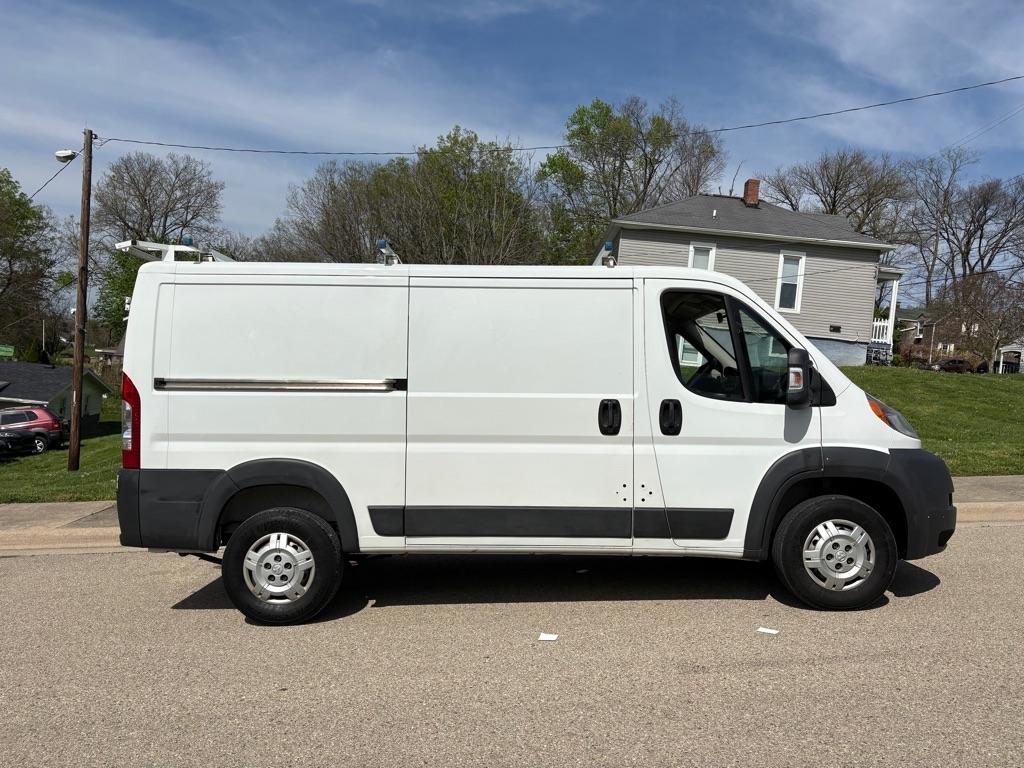 RAM Promaster 1500 Low Roof Tradesman 136-in. WB 2014