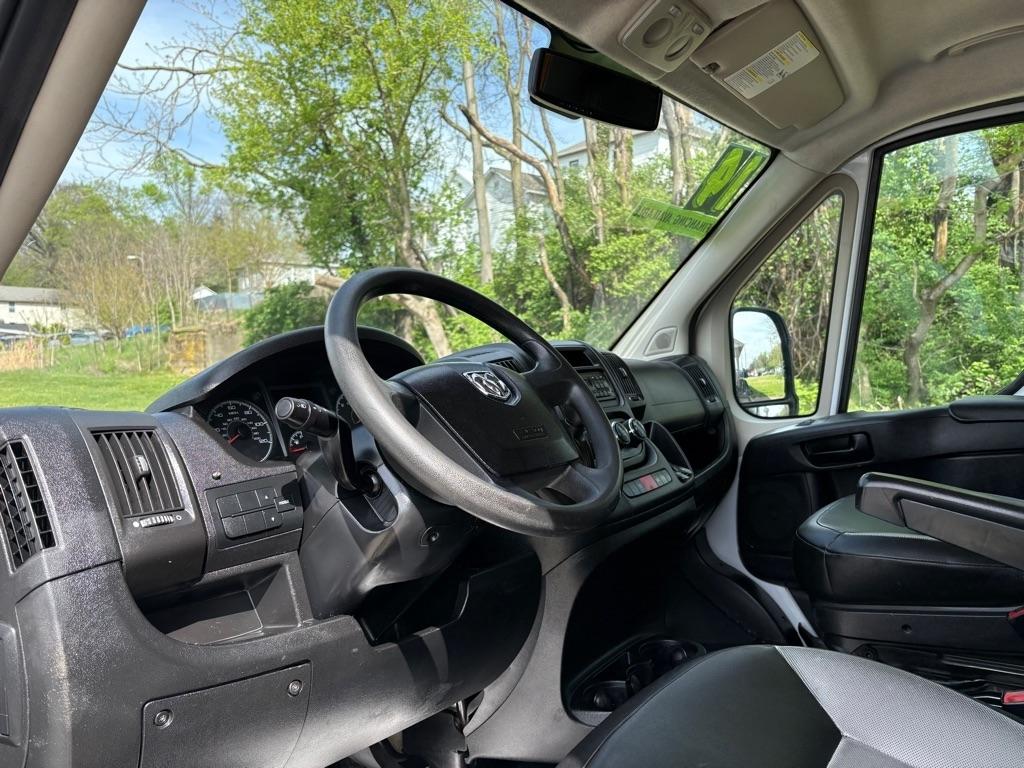 RAM Promaster 1500 Low Roof Tradesman 136-in. WB 2014