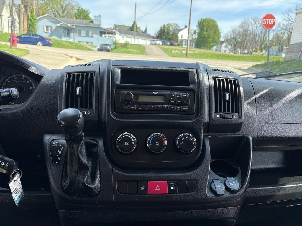 RAM Promaster 1500 Low Roof Tradesman 136-in. WB 2014