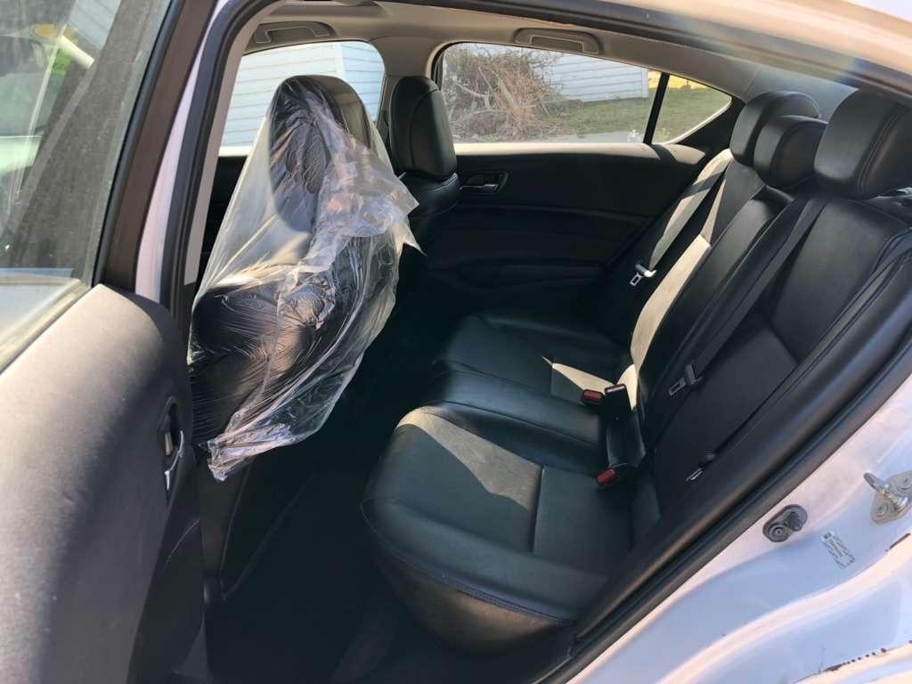 Acura ILX 8-Spd AT w/ Premium Package 2017