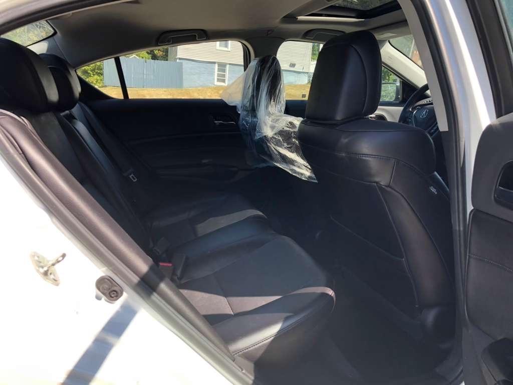 Acura ILX 8-Spd AT w/ Premium Package 2017