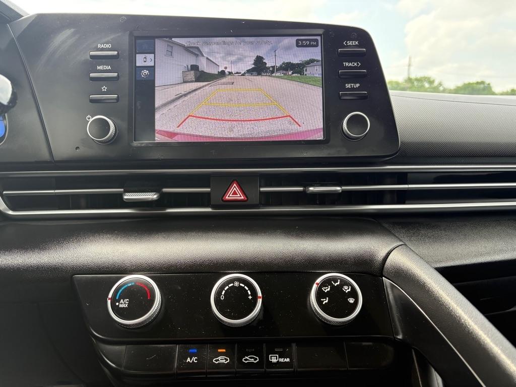 Hyundai Elantra SE 2025