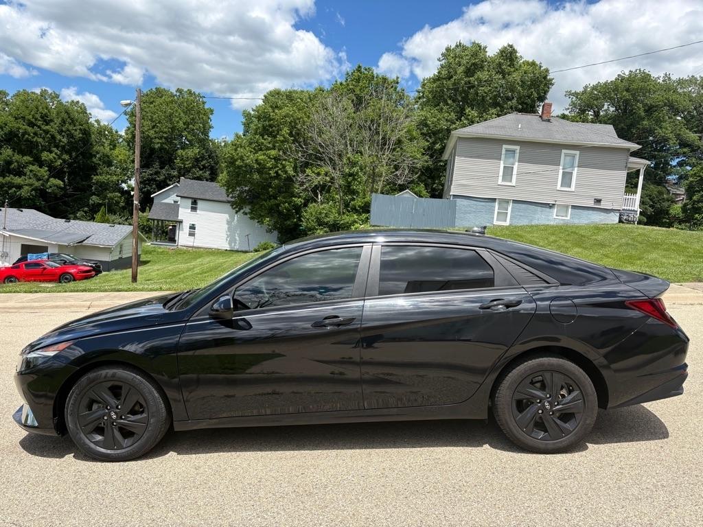 Hyundai Elantra SEL 2023