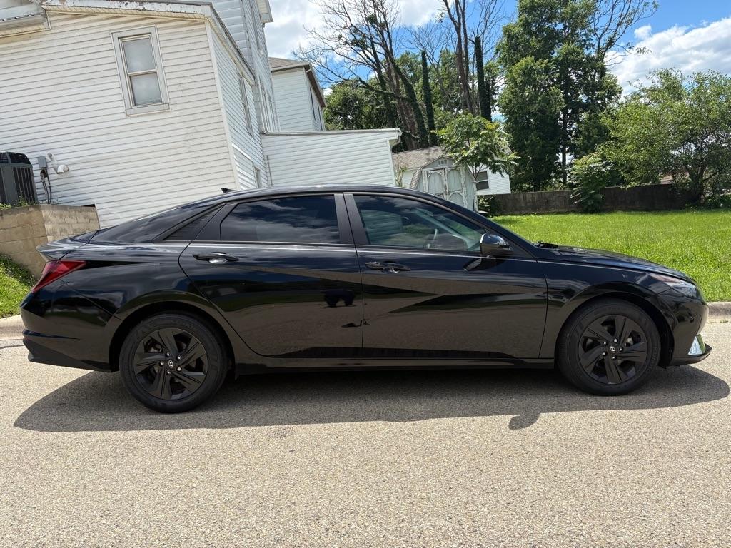 Hyundai Elantra SEL 2023