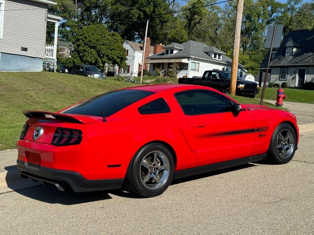 Ford Mustang GT Coupe 2011