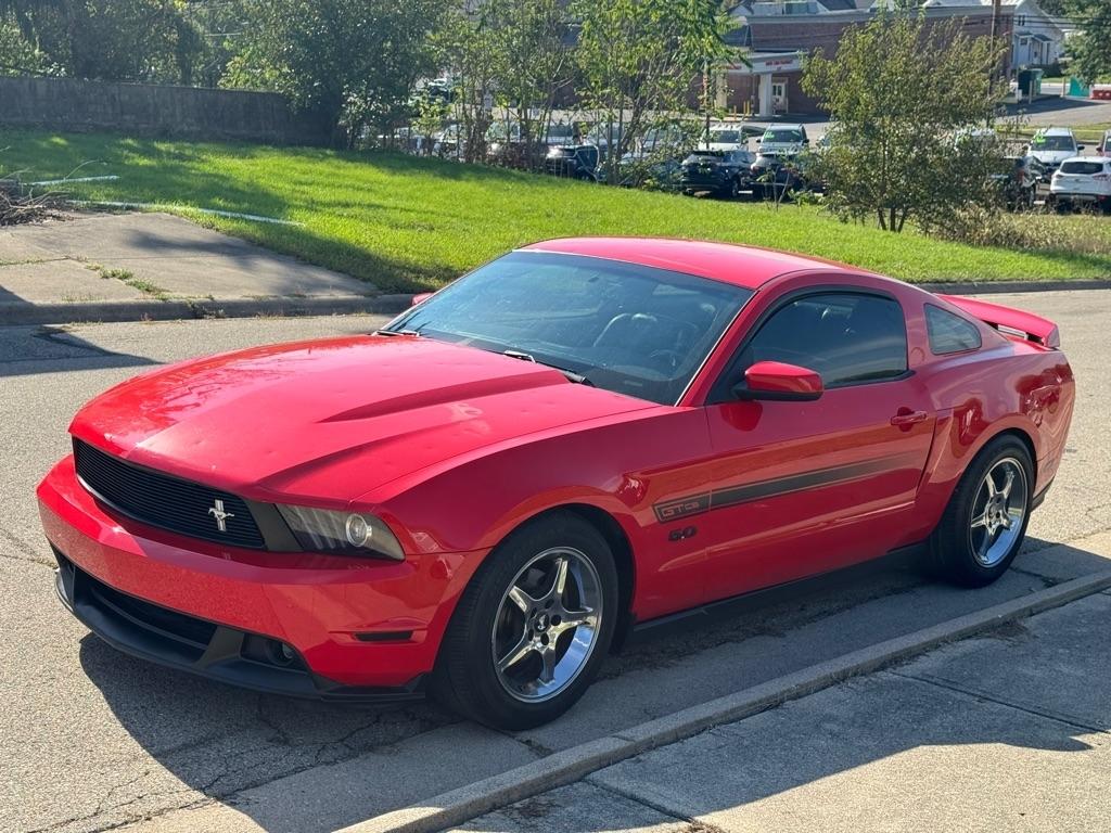 Ford Mustang GT Coupe 2011