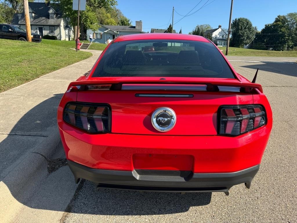 Ford Mustang GT Coupe 2011
