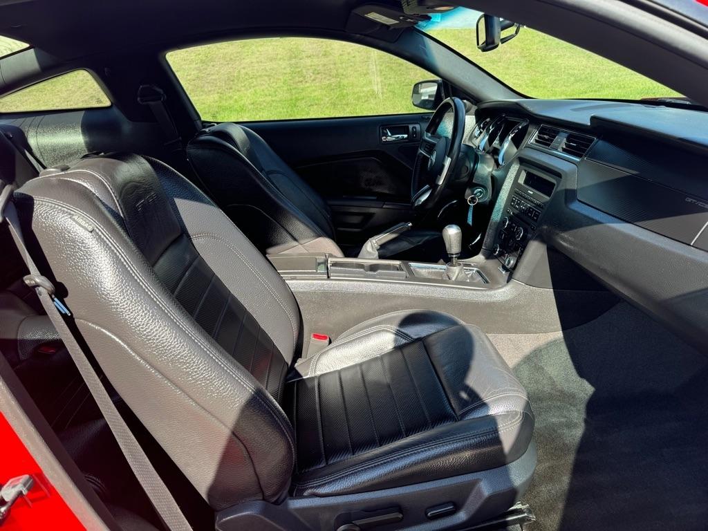 Ford Mustang GT Coupe 2011