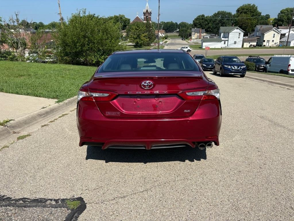 Toyota Camry SE 2018
