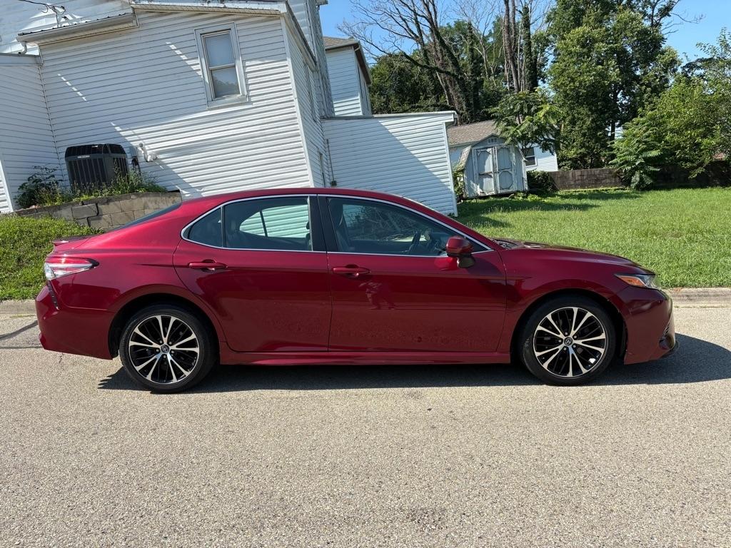 Toyota Camry SE 2018