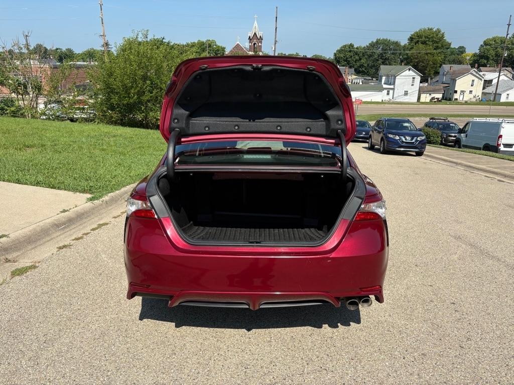 Toyota Camry SE 2018
