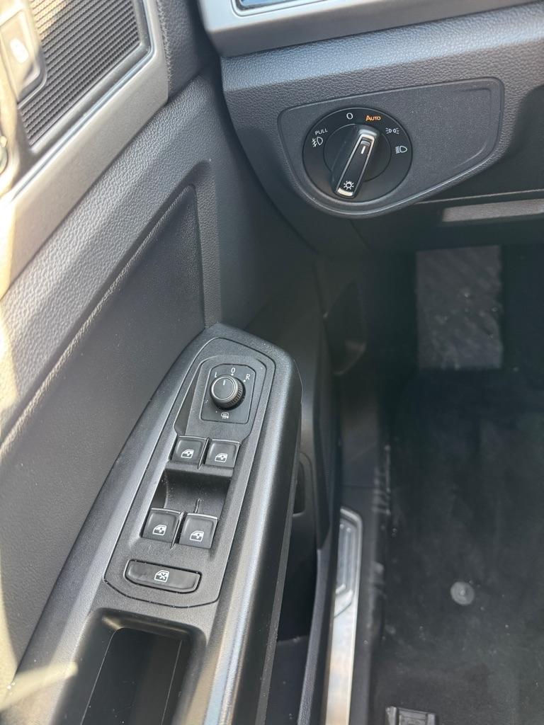 Volkswagen Atlas V6 SEL R-Line 4MOTION 2019