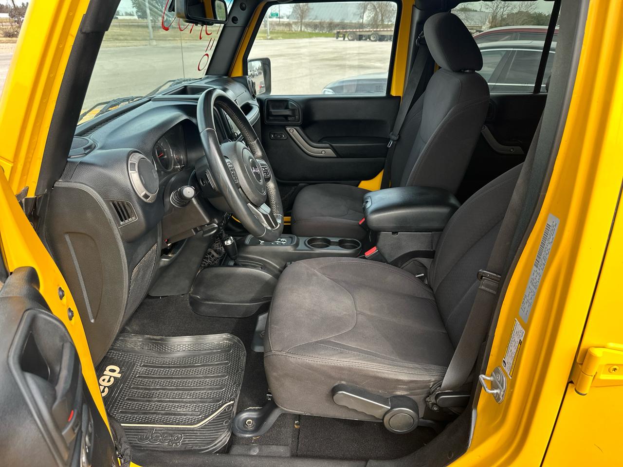 Jeep Wrangler Unlimited Sport 4WD 2015