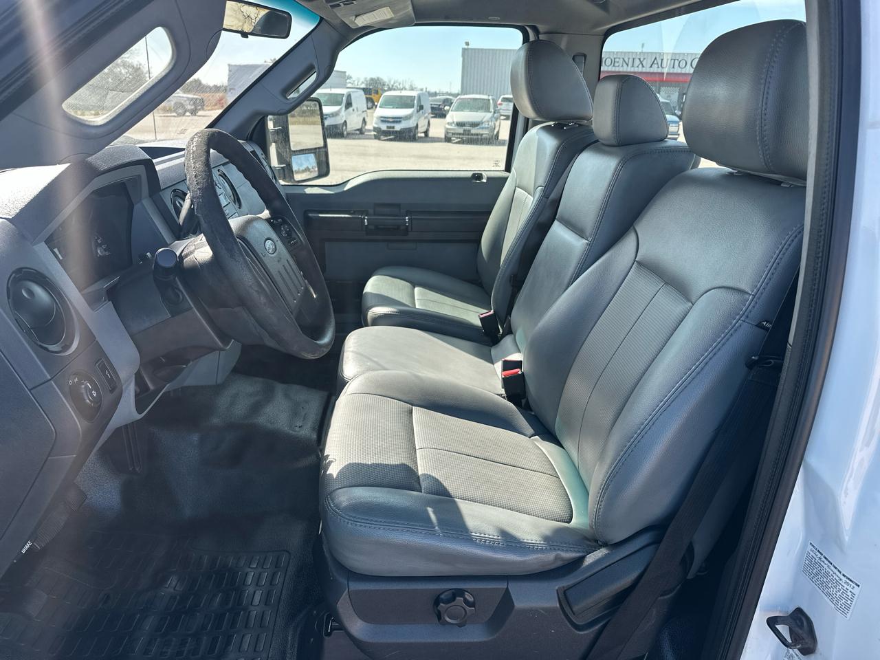 Ford F-550 Regular Cab DRW 2WD 2012