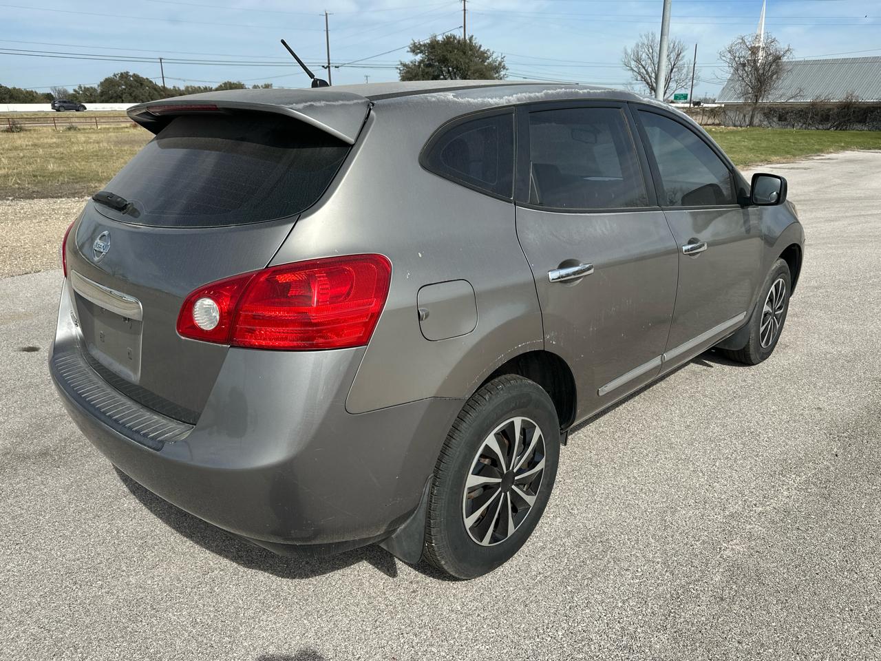 Nissan Rogue S 2WD 2011