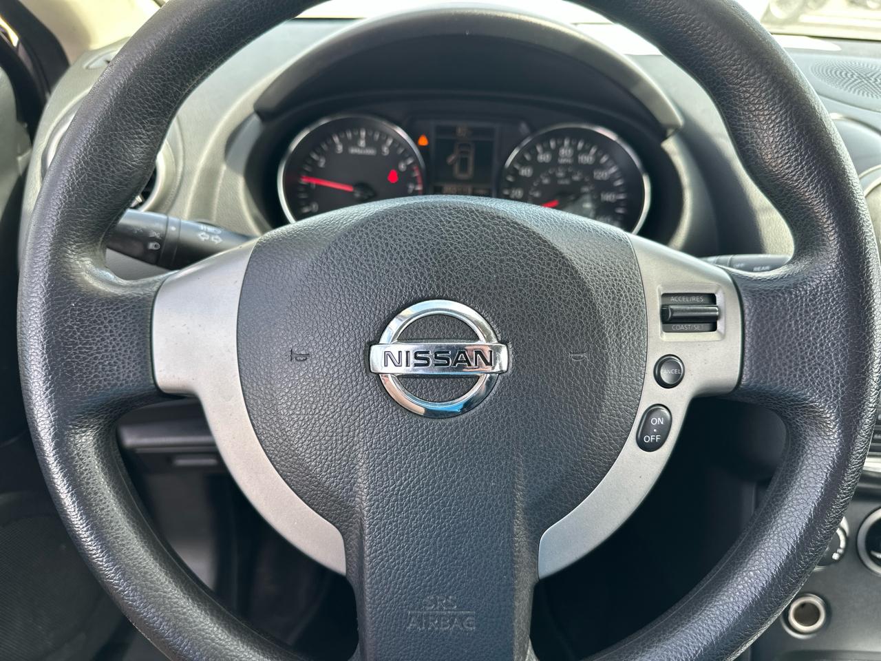 Nissan Rogue S 2WD 2011