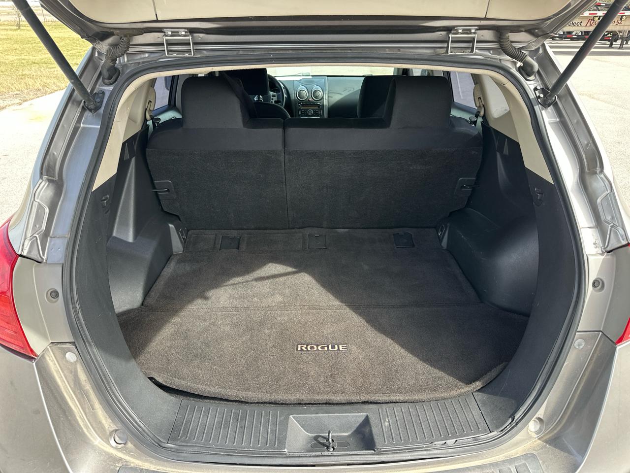 Nissan Rogue S 2WD 2011