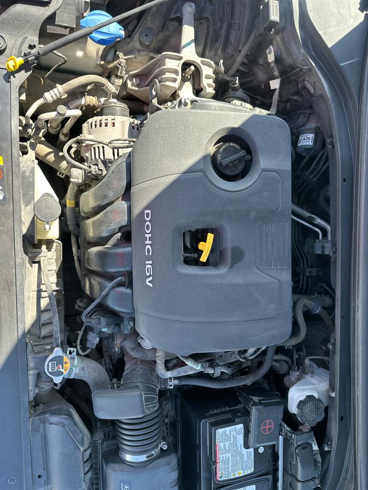 Hyundai Elantra SE 6AT 2017