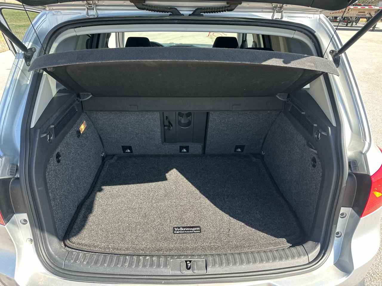 Volkswagen Tiguan S 2013