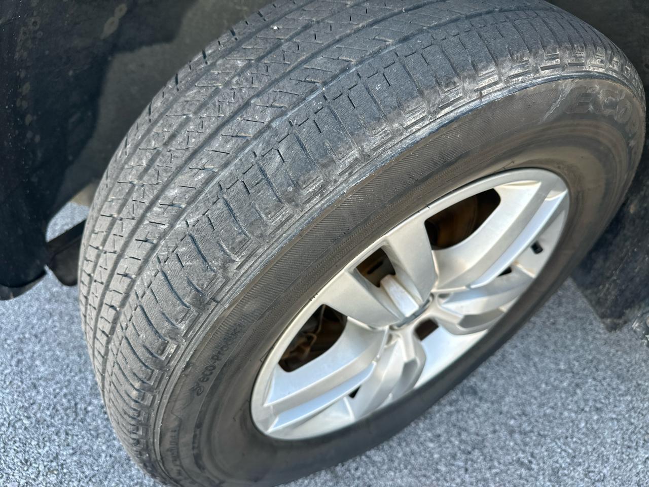 Volkswagen Tiguan S 2013