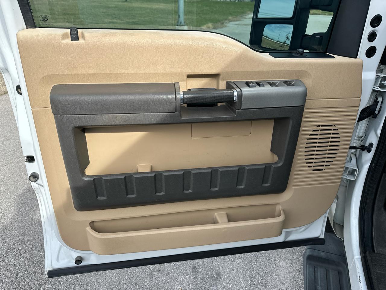 Ford F-350 SD XL Crew Cab Long Bed DRW 4WD 2016