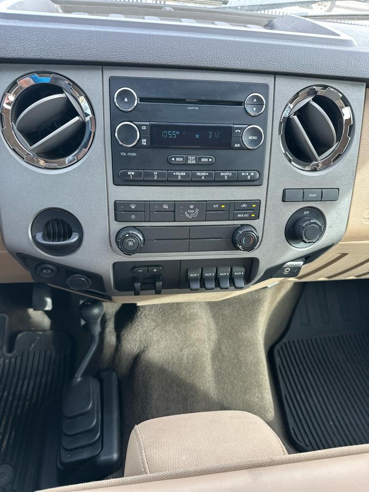 Ford F-350 SD XL Crew Cab Long Bed DRW 4WD 2016