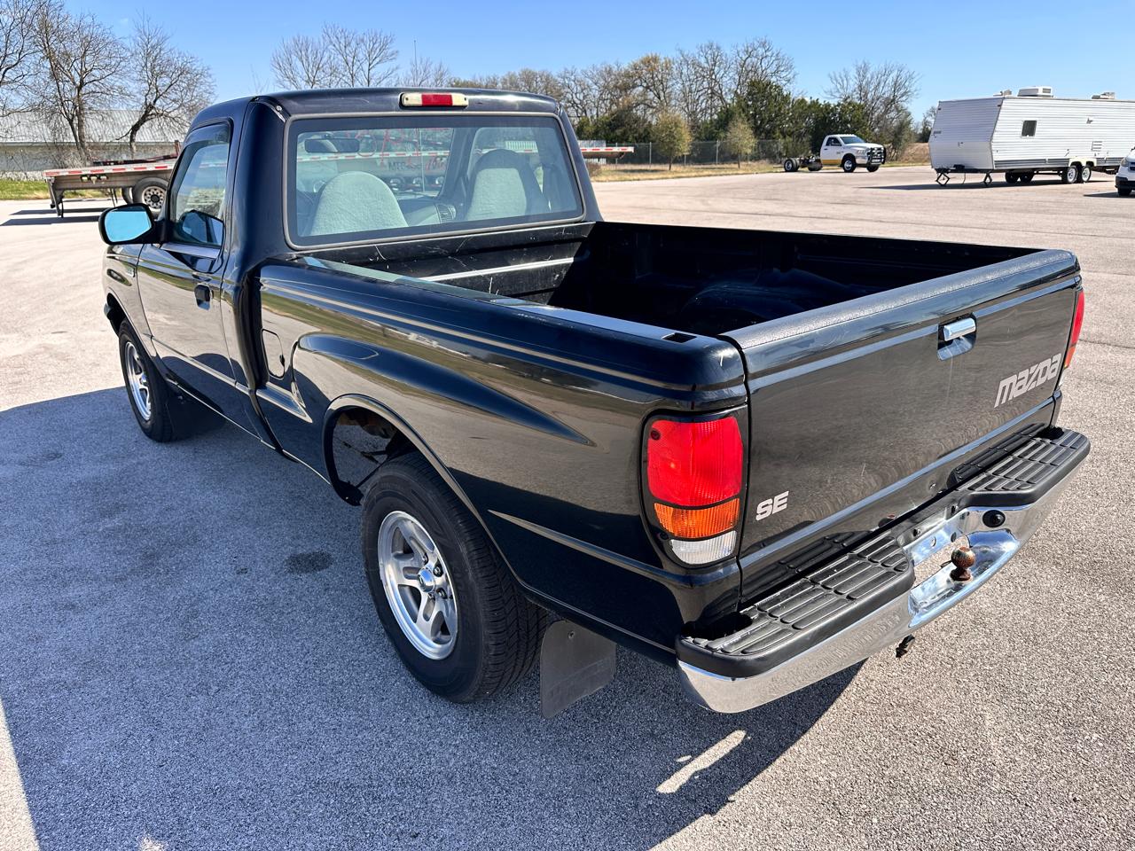 Mazda B-Series B2500 SX Reg. Cab 2WD 2000