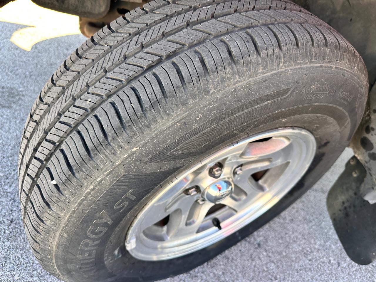 Mazda B-Series B2500 SX Reg. Cab 2WD 2000