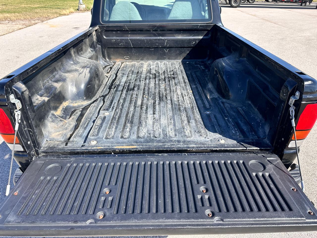 Mazda B-Series B2500 SX Reg. Cab 2WD 2000