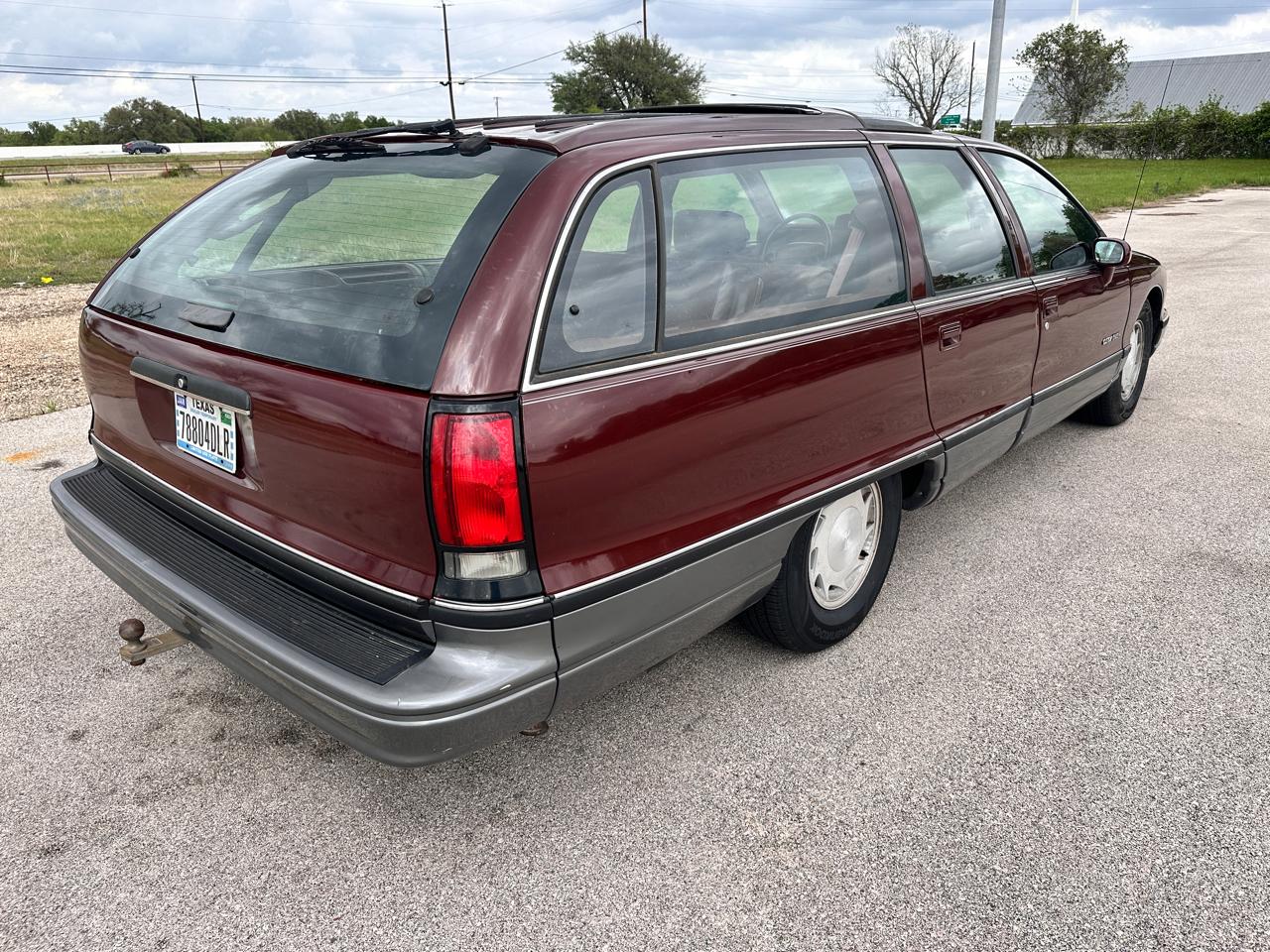 Oldsmobile Custom Cruiser Base 1992