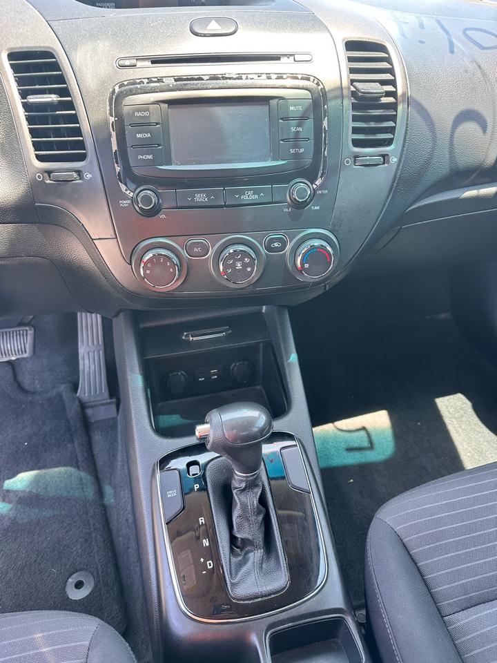 Kia Forte LX 6A 2017