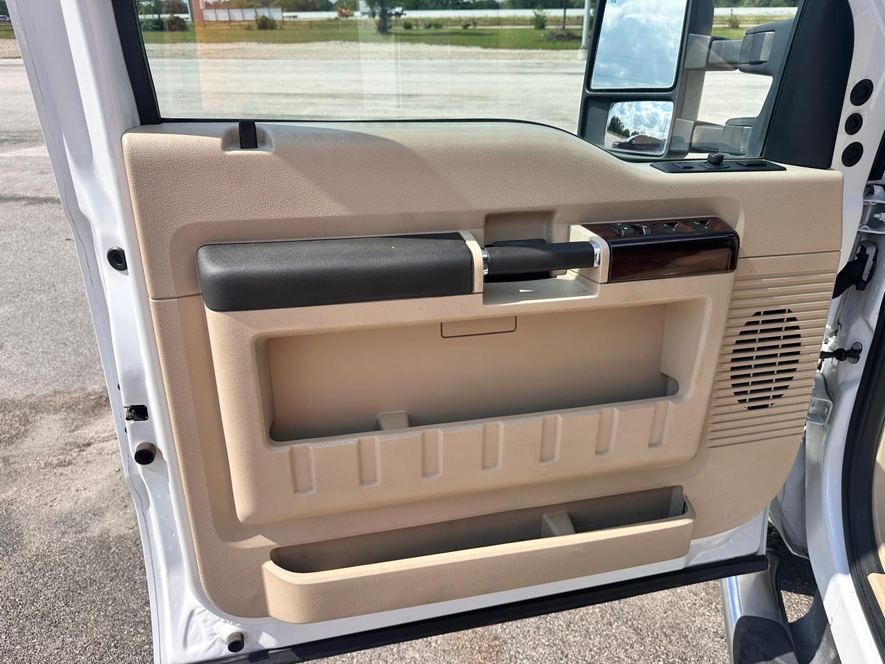 Ford F-350 SD Cabela Crew Cab 4WD 2010