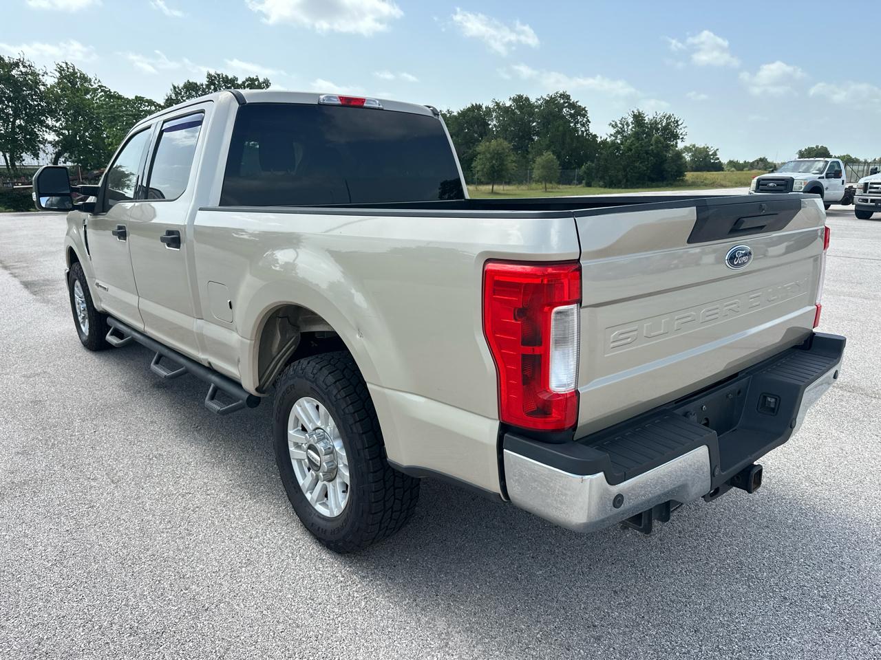 Ford F-250 SD King Ranch Crew Cab 2WD 2017
