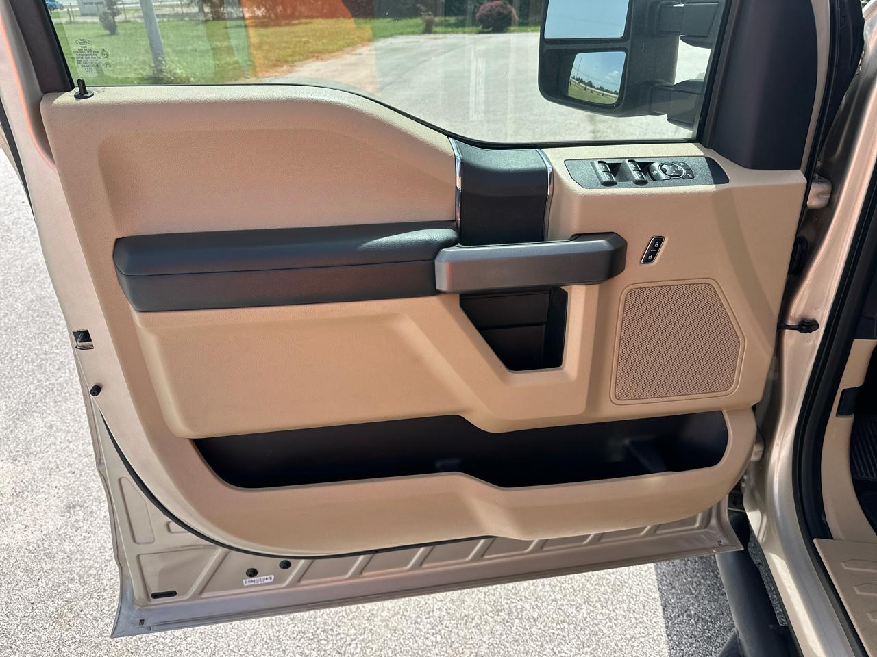 Ford F-250 SD King Ranch Crew Cab 2WD 2017