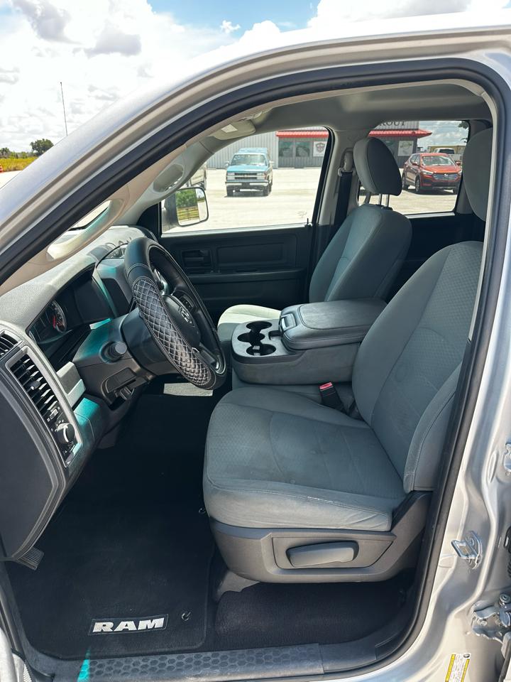 RAM 1500 Tradesman Quad Cab 2WD 2016