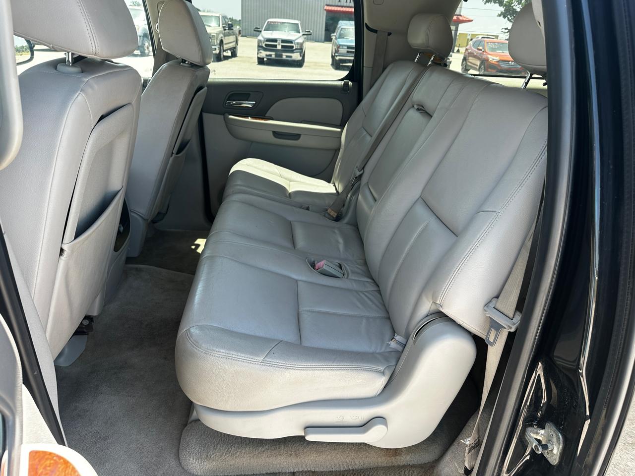 Chevrolet Suburban LS 1500 2WD 2008