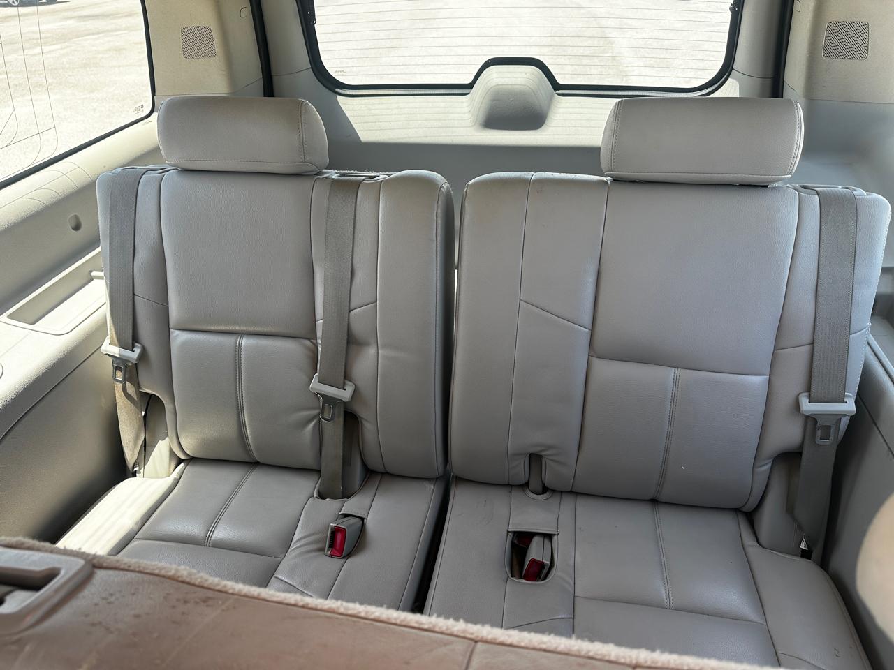 Chevrolet Suburban LS 1500 2WD 2008