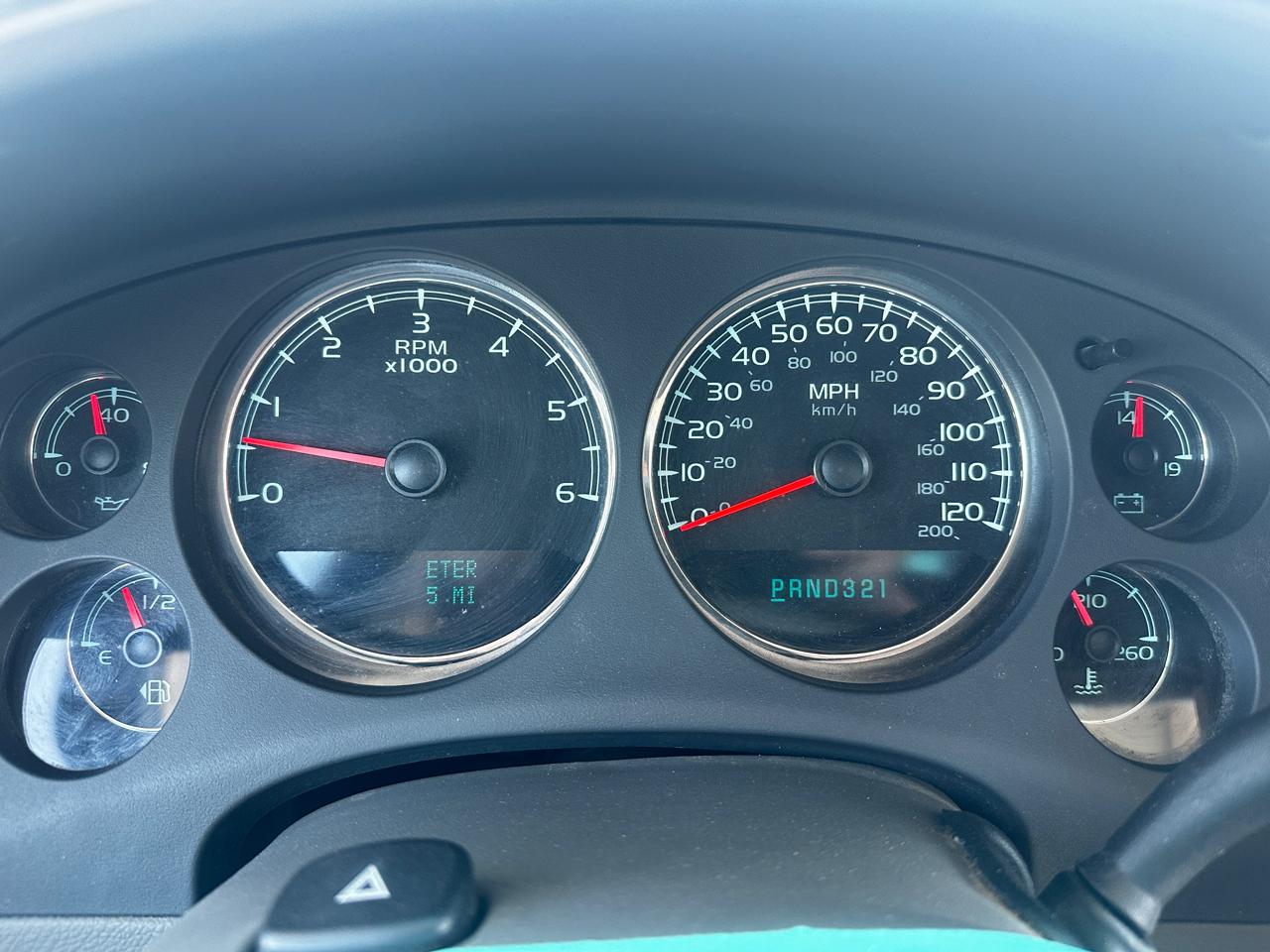 Chevrolet Suburban LS 1500 2WD 2008