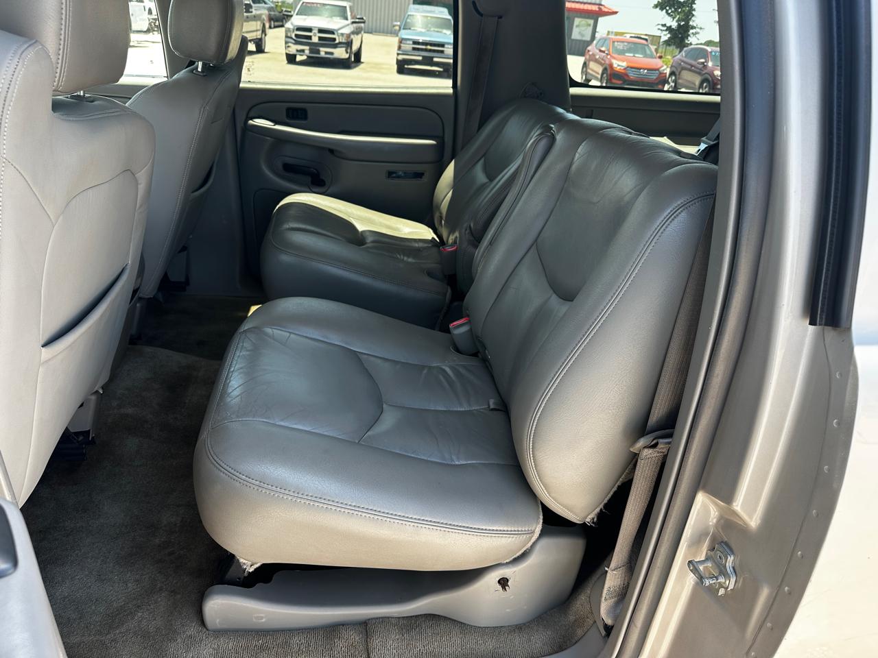 Chevrolet Suburban 1500 4WD 2006