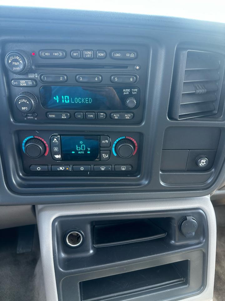 Chevrolet Suburban 1500 4WD 2006