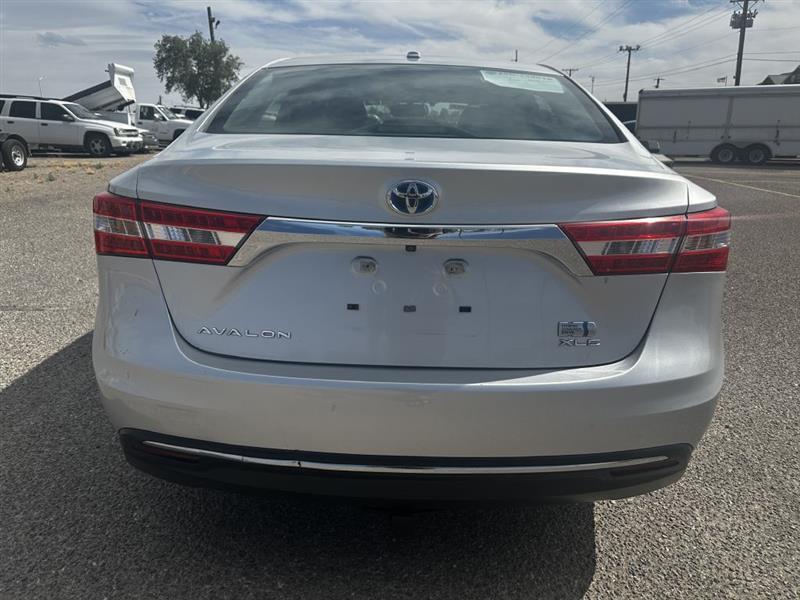 Toyota Avalon Hybrid XLE Premium 2013