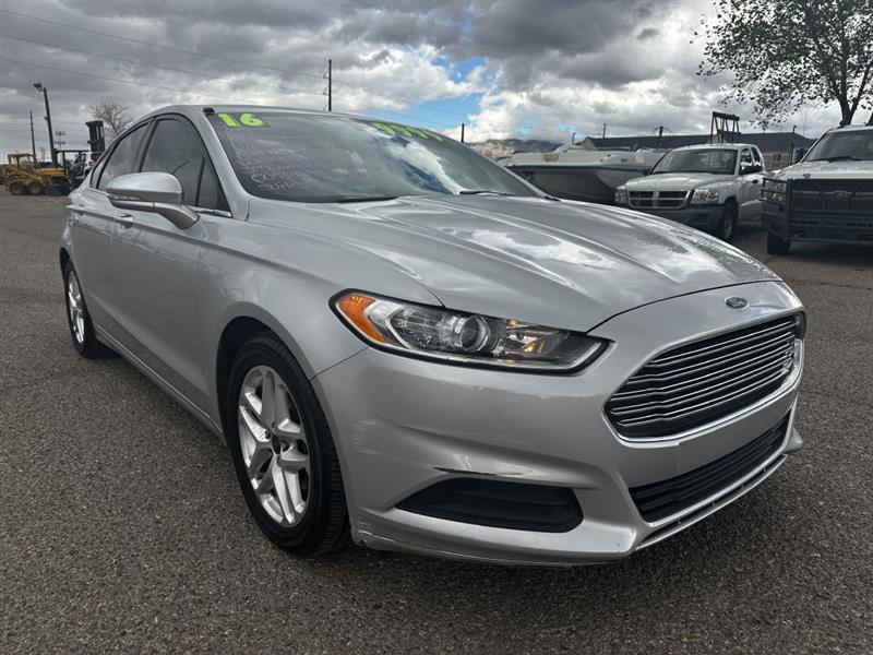 Ford Fusion SE 2016