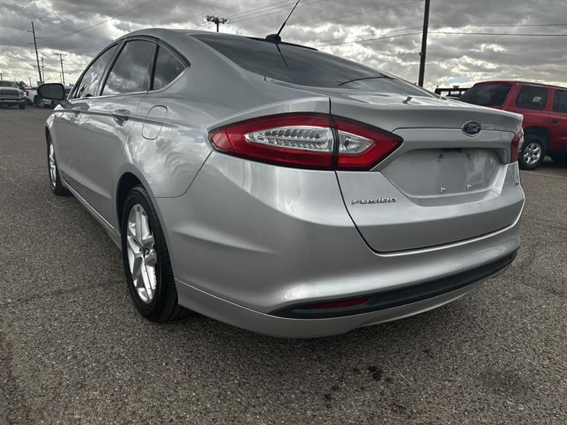 Ford Fusion SE 2016