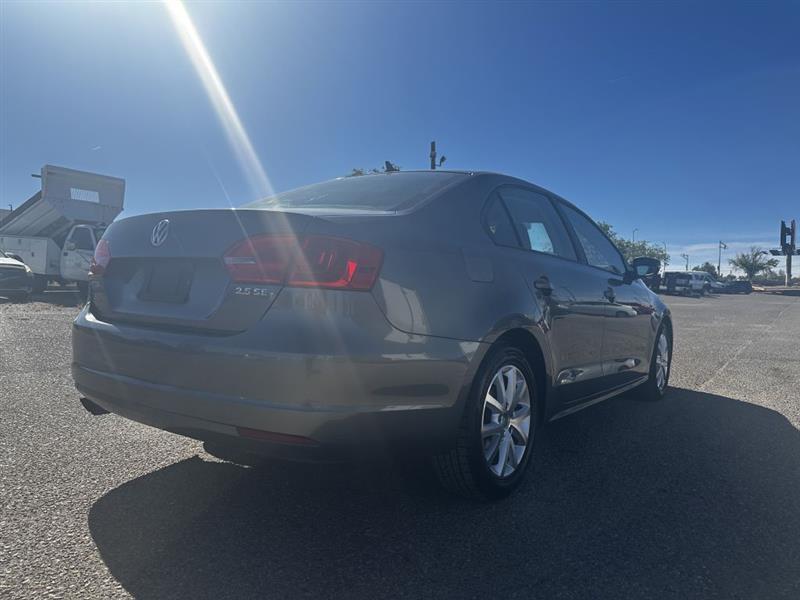 Volkswagen Jetta SE 2012