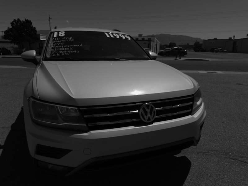 Volkswagen Tiguan S 2018